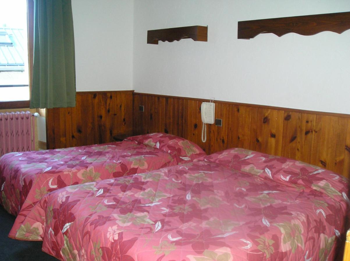Hotel Du Soleil Divonne-les-Bains Room photo